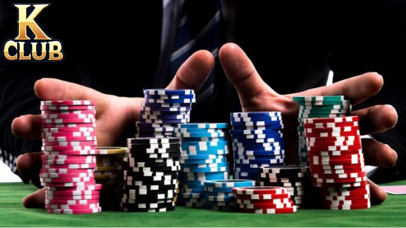Chọn thời điểm Bluff phù hợp là chiến thuật chơi Poker quan trọng
